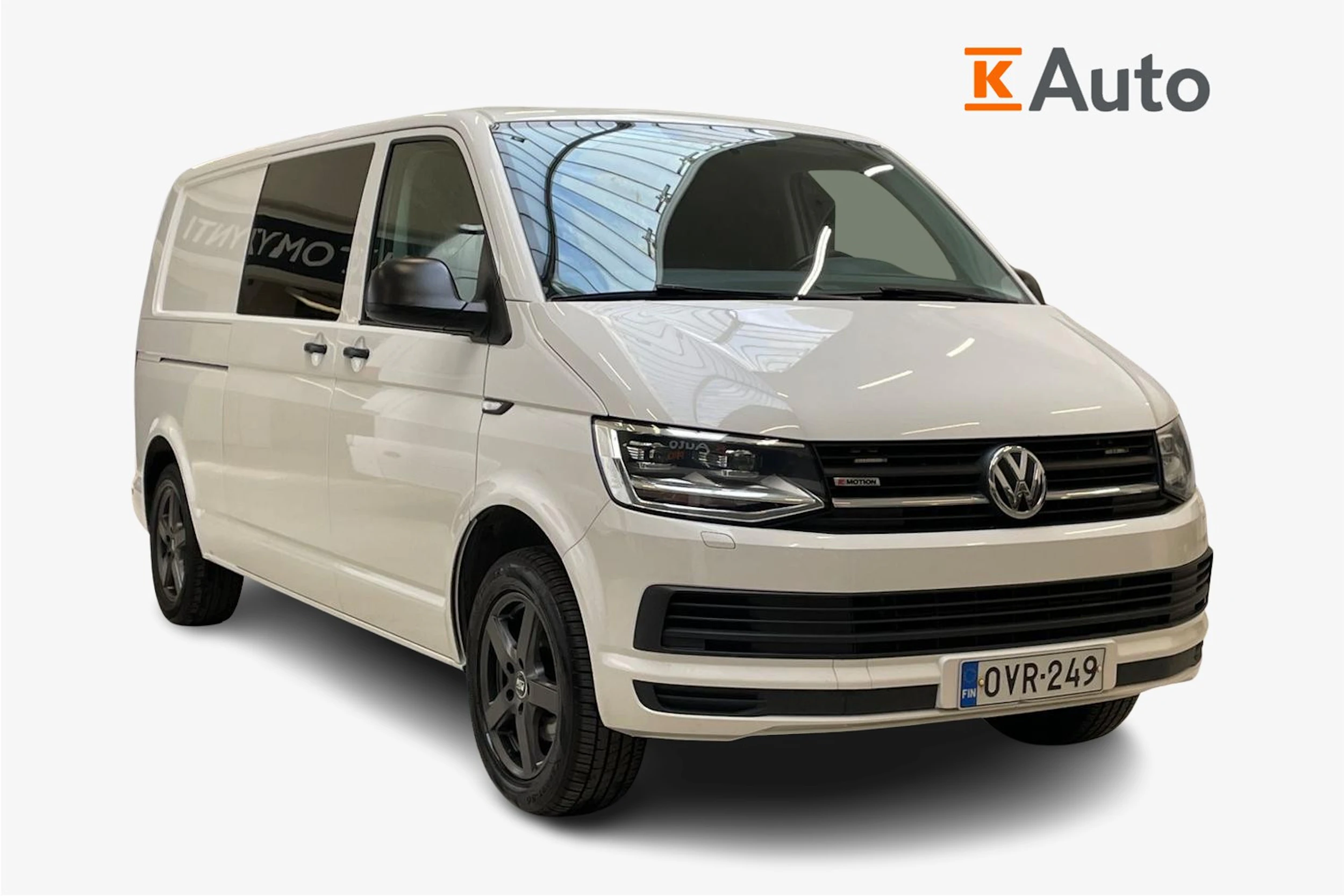 valkoinen Volkswagen Transporter 2017 kuva 1.
