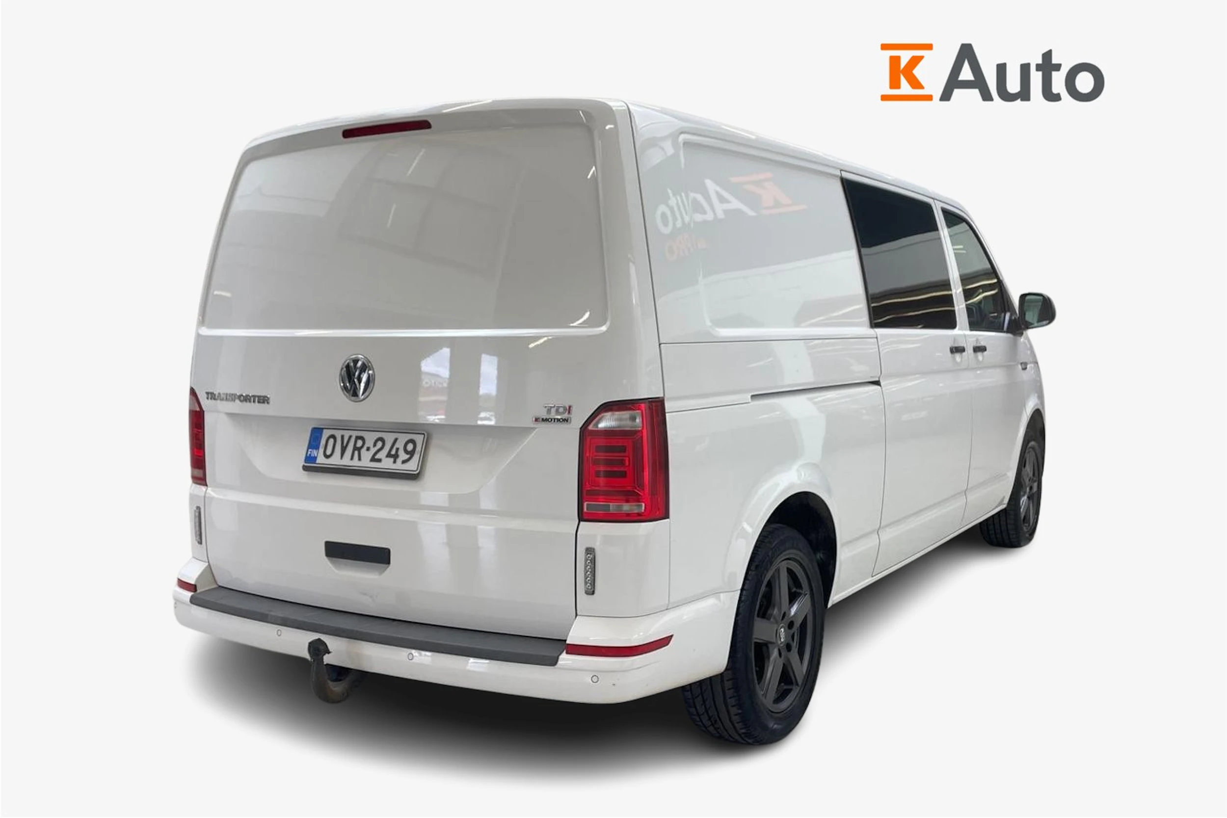 valkoinen Volkswagen Transporter 2017 kuva 3.