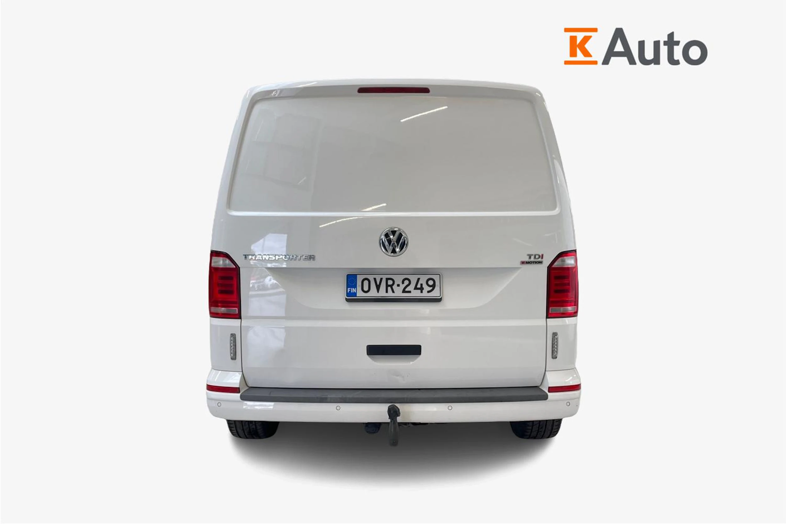 valkoinen Volkswagen Transporter 2017 kuva 4.