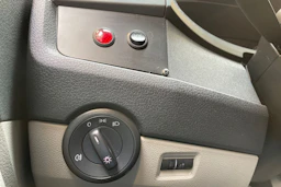 valkoinen Volkswagen Transporter 2017 kuva 29.