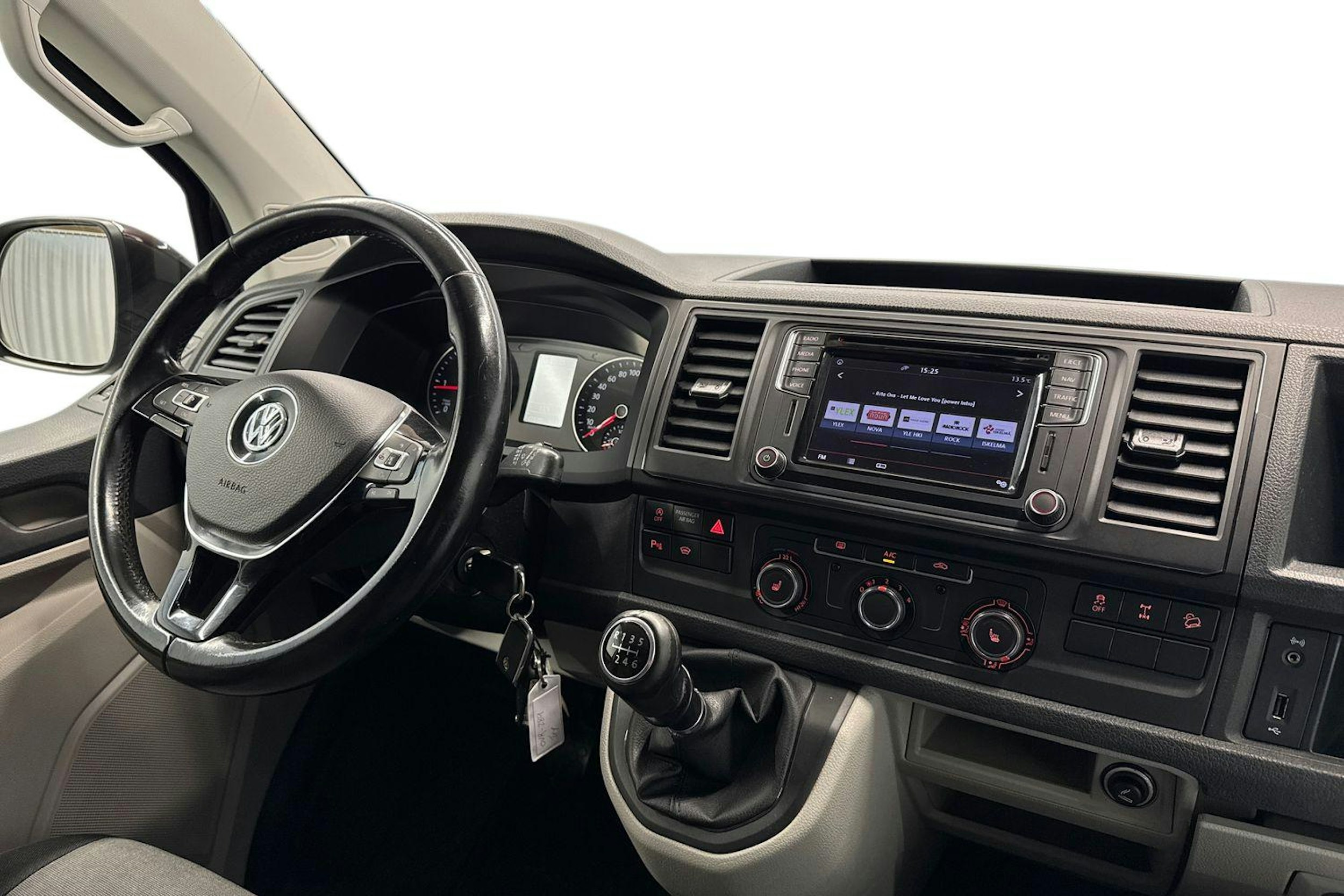 violetti Volkswagen Transporter 2017 kuva 8.