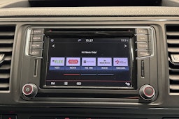 violetti Volkswagen Transporter 2017 kuva 14.