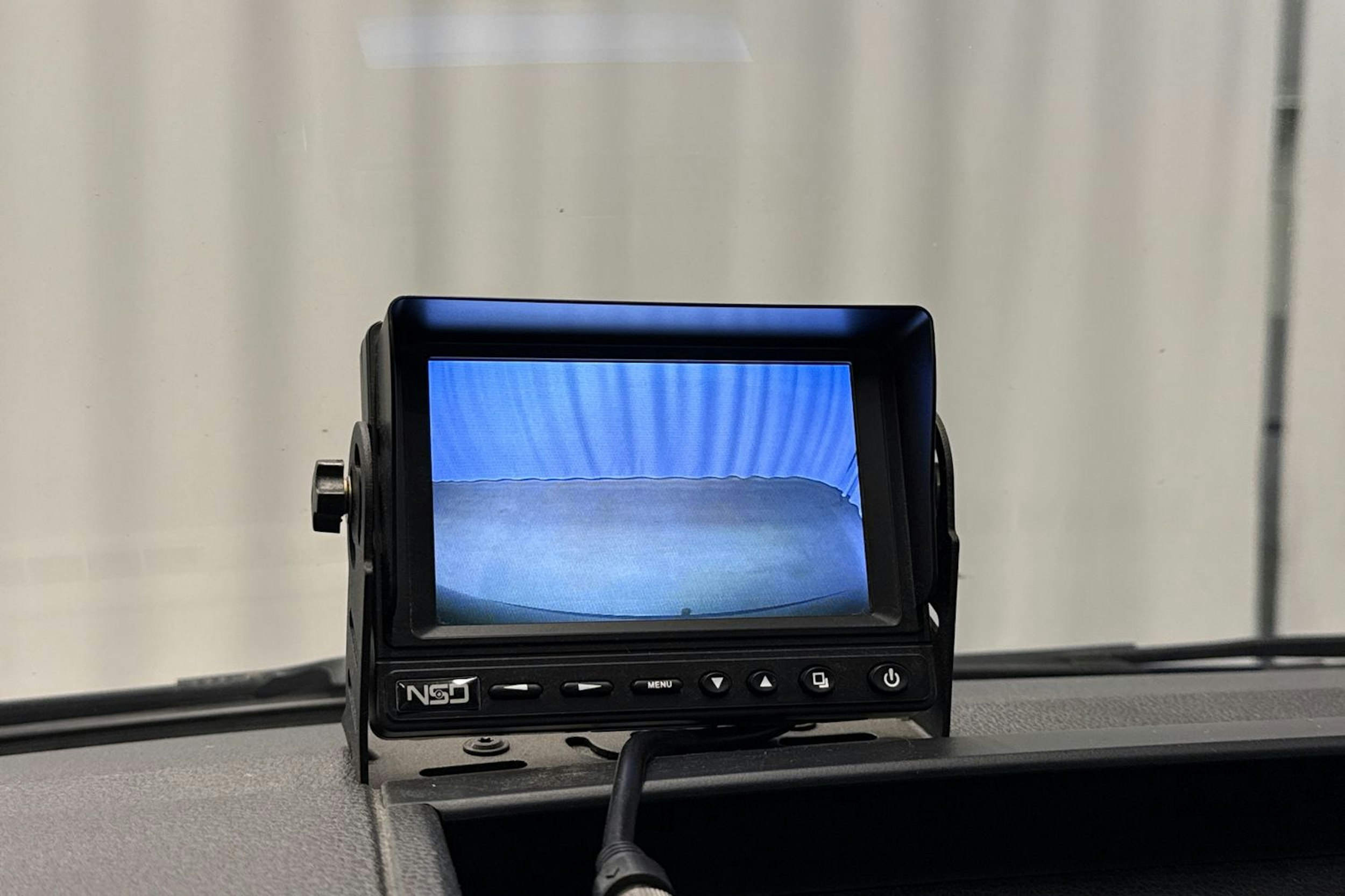 sininen Volkswagen Transporter 2017 kuva 18.