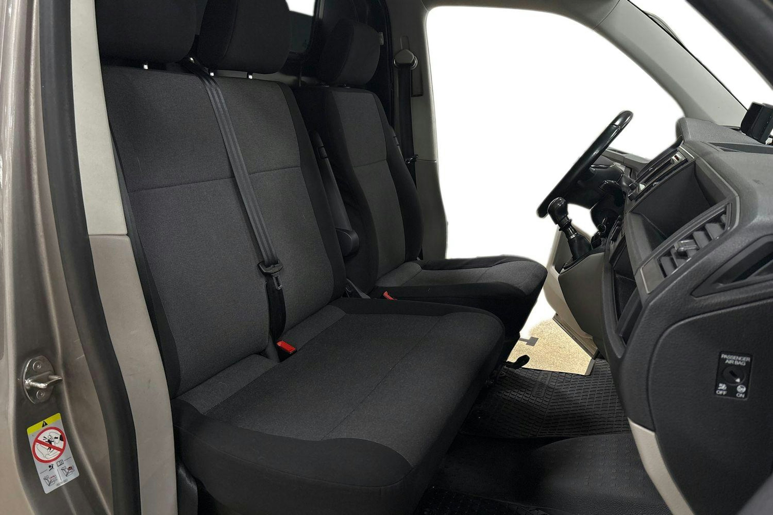 Ruskea (beige) Volkswagen TRANSPORTER 2017 kuva 10.