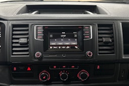 Ruskea (beige) Volkswagen TRANSPORTER 2017 kuva 14.