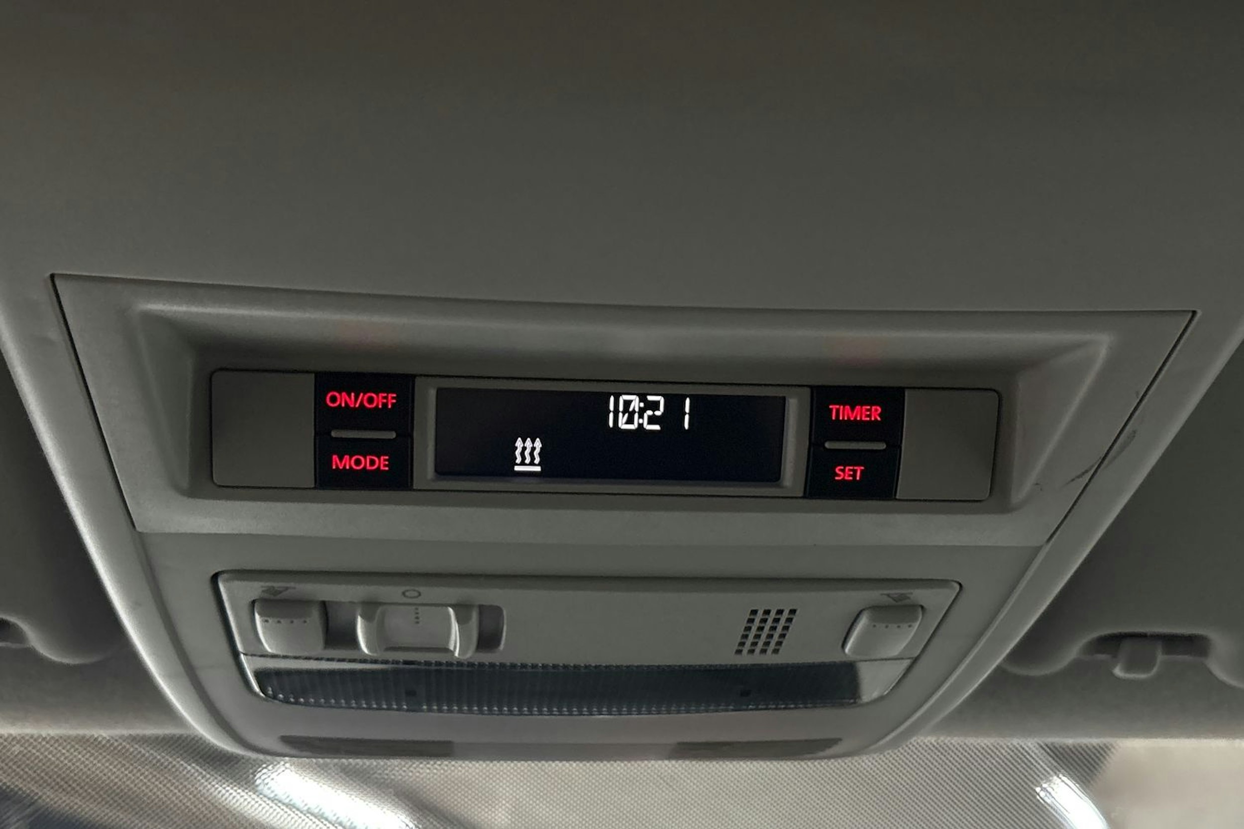 Ruskea (beige) Volkswagen TRANSPORTER 2017 kuva 16.