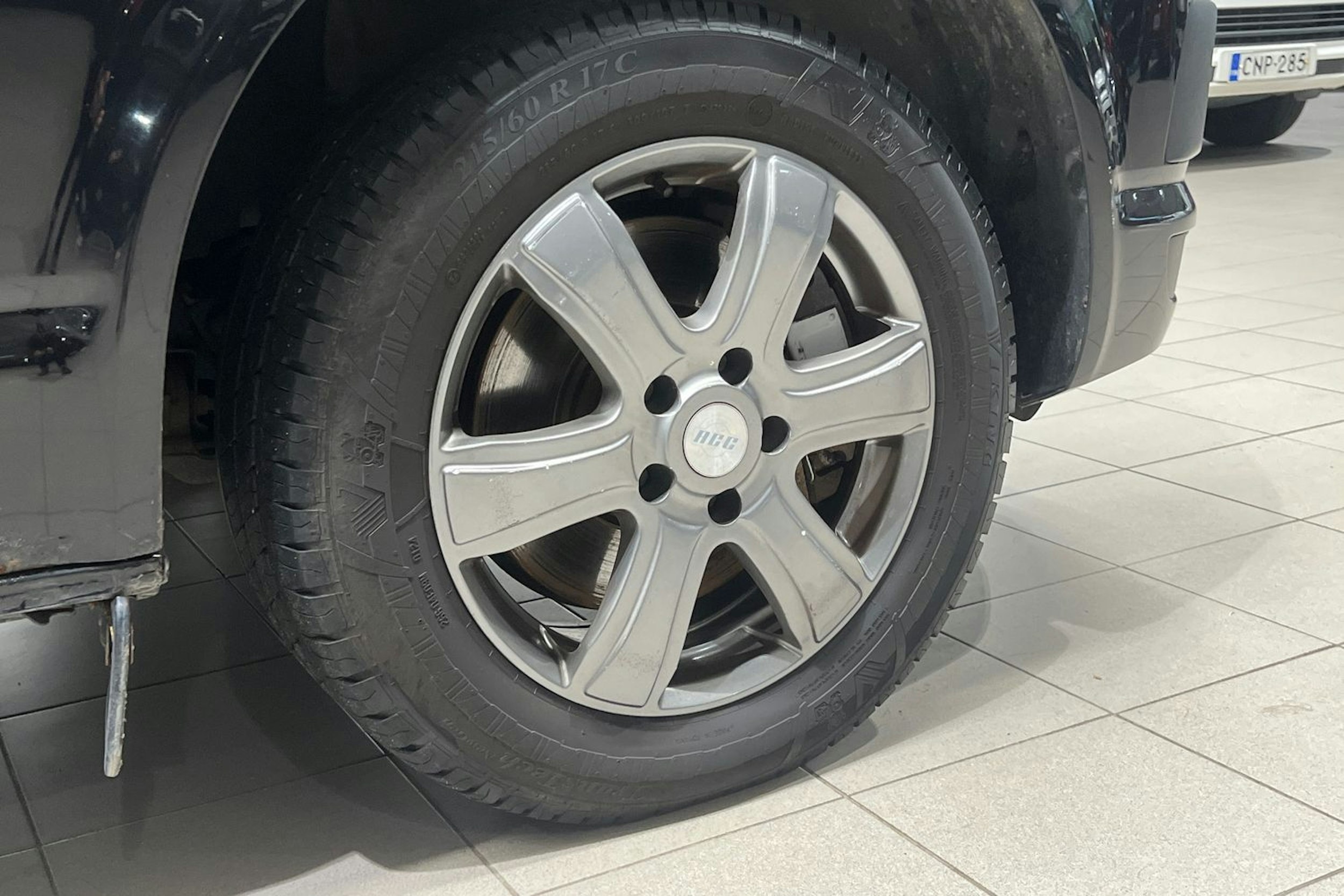 Musta Volkswagen TRANSPORTER 2017 kuva 10.