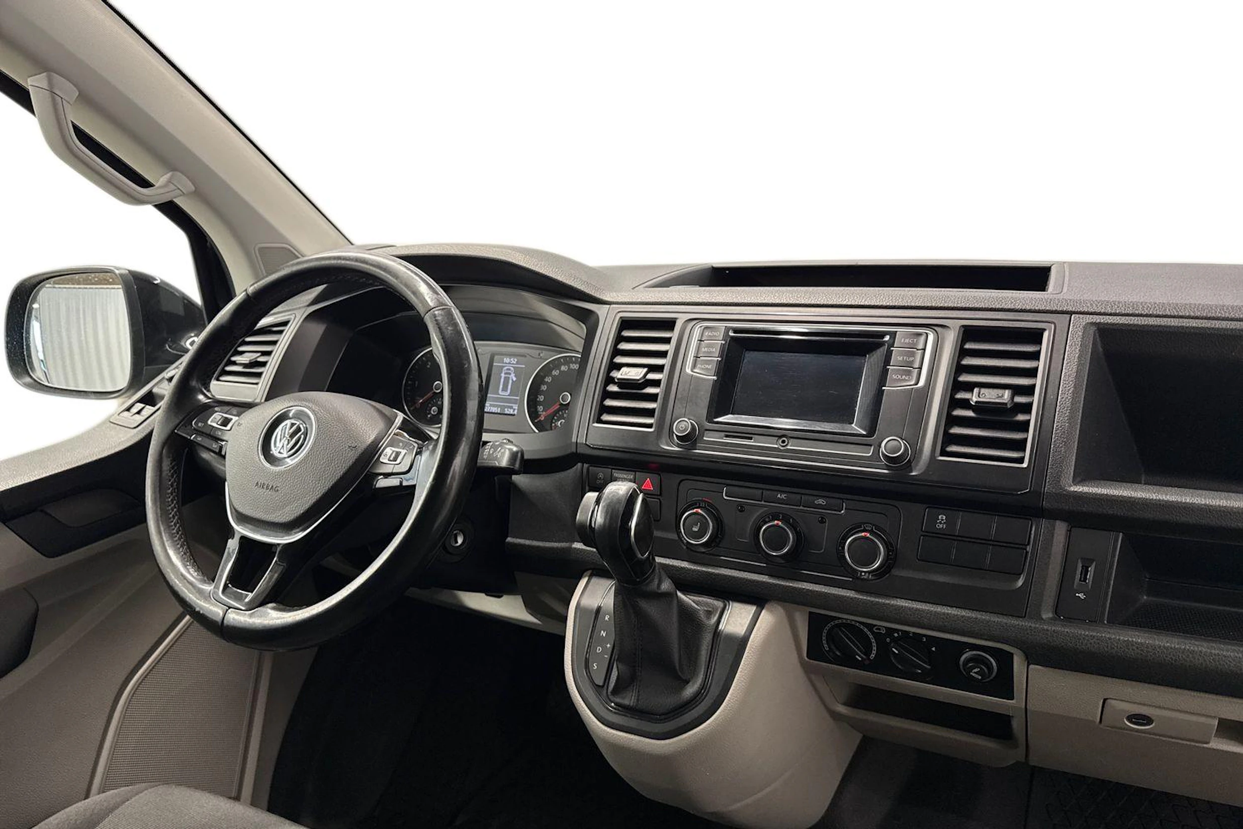 musta Volkswagen Transporter 2017 kuva 11.