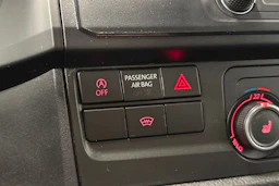 musta Volkswagen Transporter 2017 kuva 22.