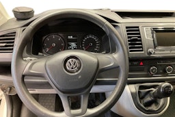 valkoinen Volkswagen Transporter 2017 kuva 9.