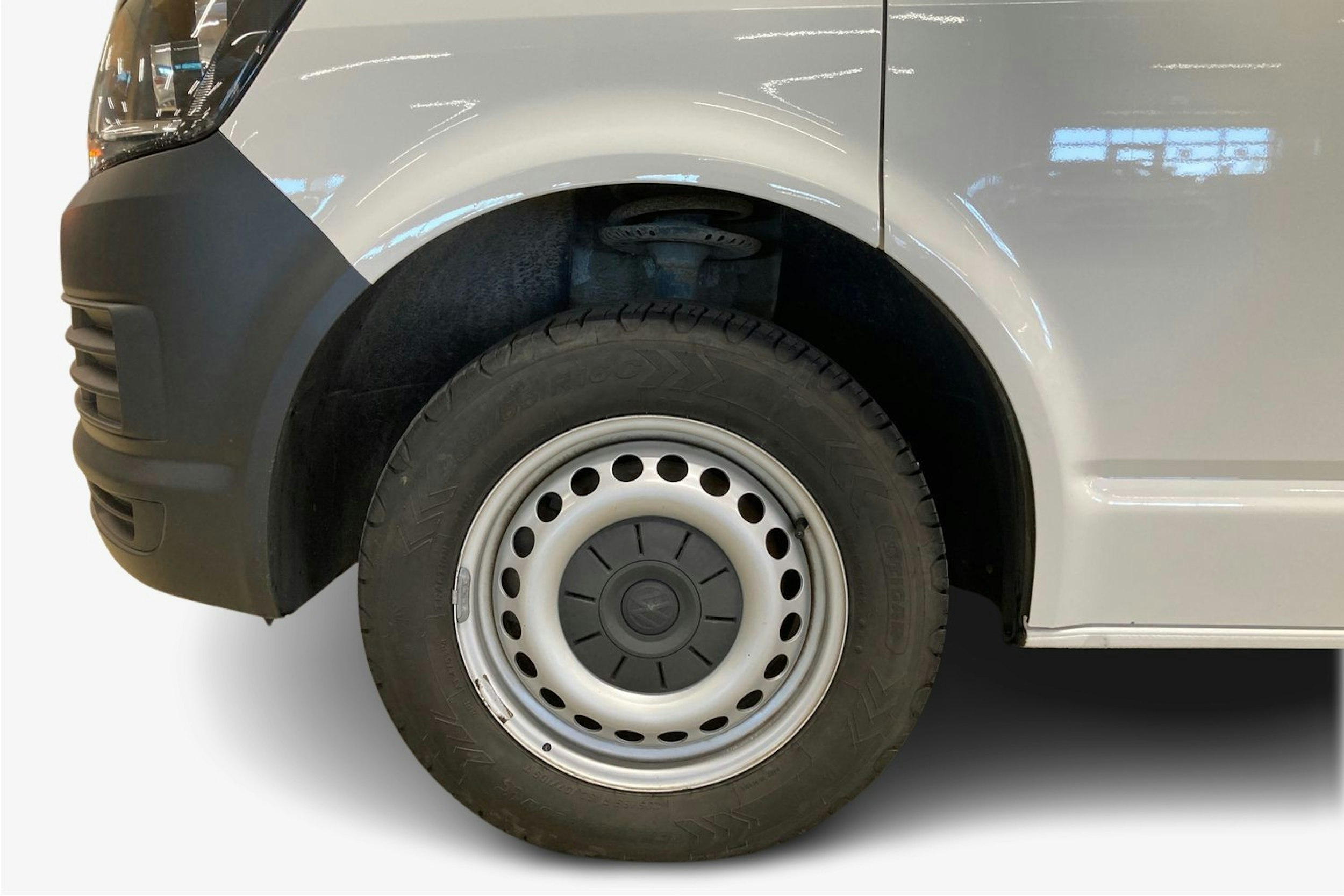 valkoinen Volkswagen Transporter 2017 kuva 11.