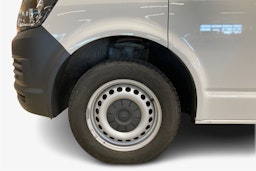 valkoinen Volkswagen Transporter 2017 kuva 11.