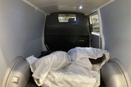valkoinen Volkswagen Transporter 2017 kuva 14.