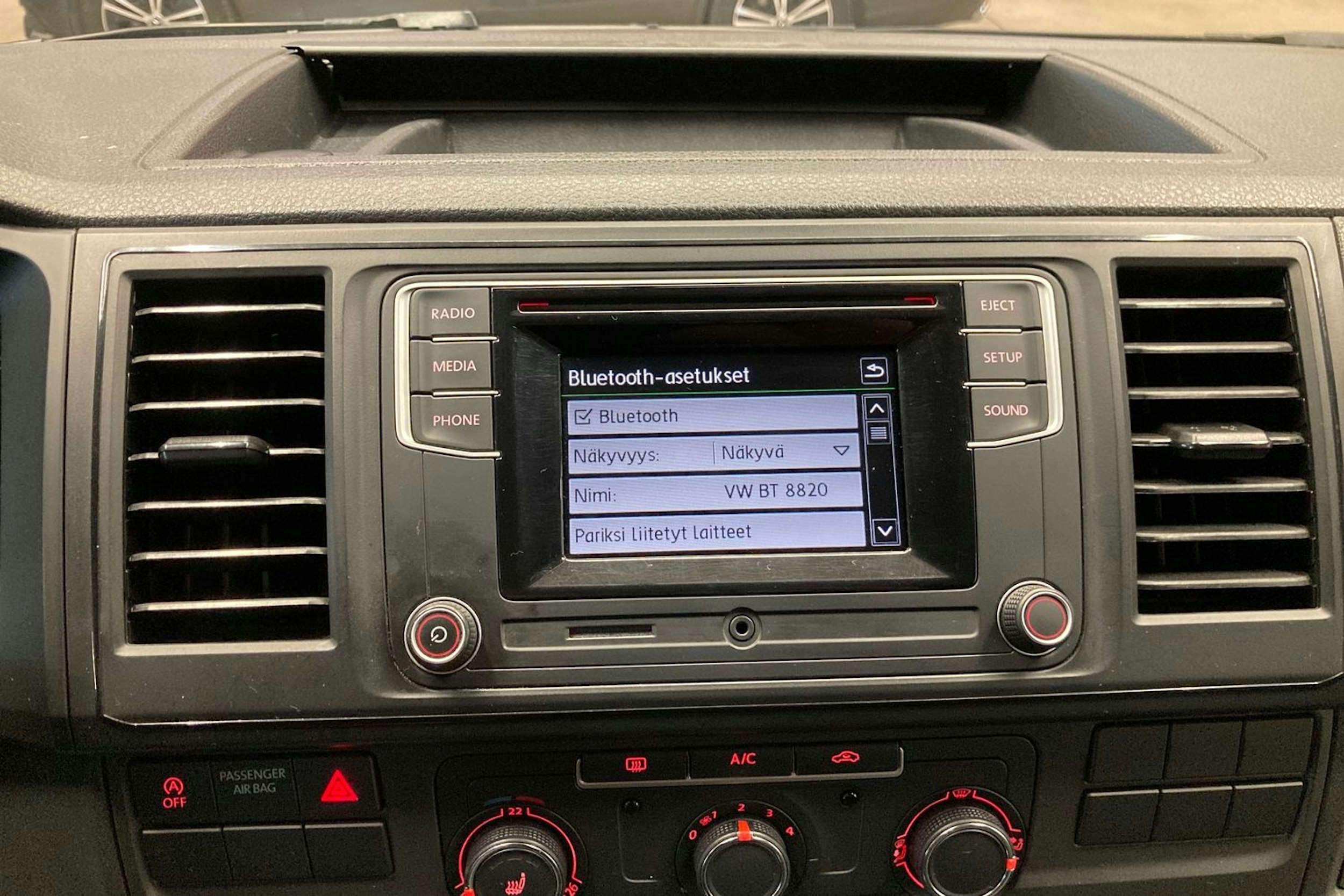 valkoinen Volkswagen Transporter 2017 kuva 23.