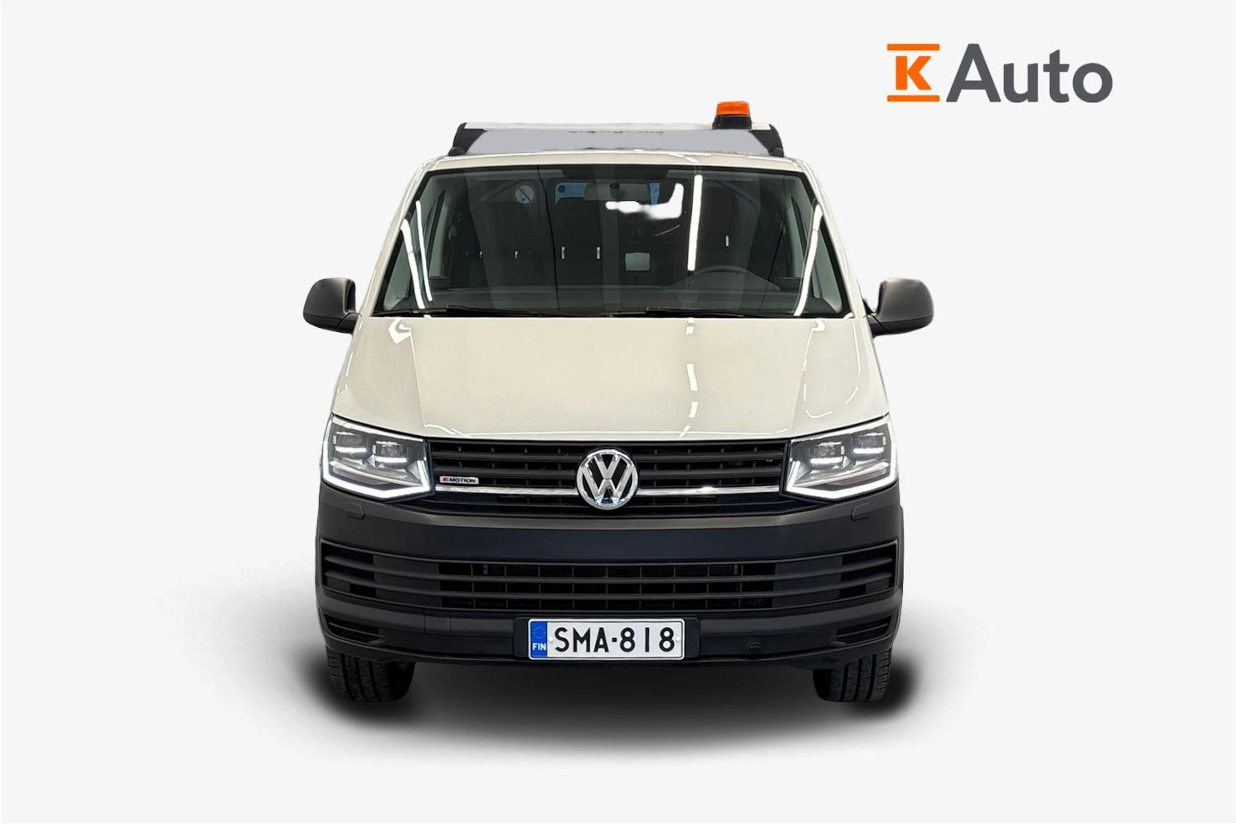 valkoinen Volkswagen Transporter 2017 kuva 4.
