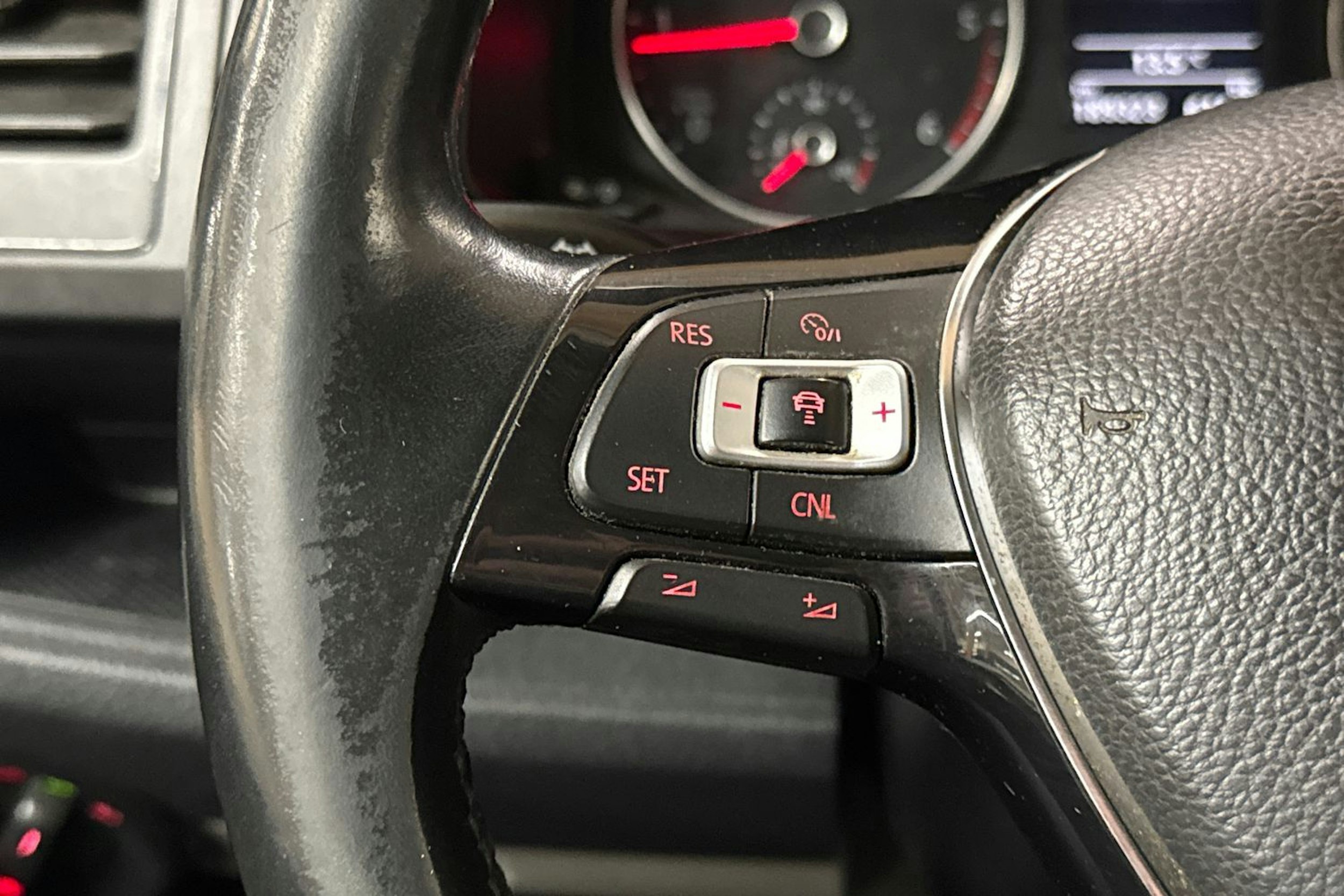 ruskea (beige) Volkswagen Transporter 2017 kuva 21.