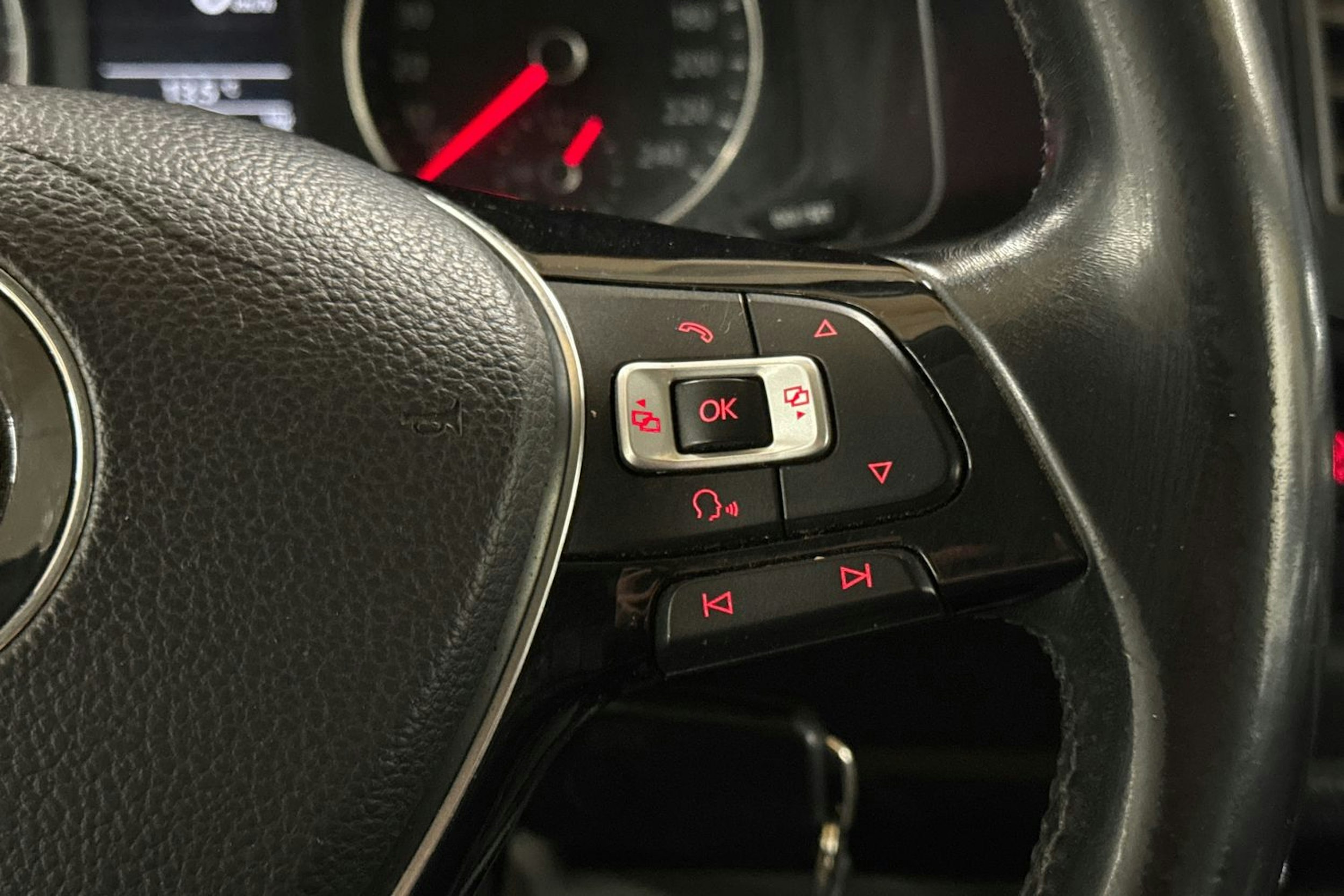 ruskea (beige) Volkswagen Transporter 2017 kuva 22.