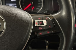 ruskea (beige) Volkswagen Transporter 2017 kuva 22.