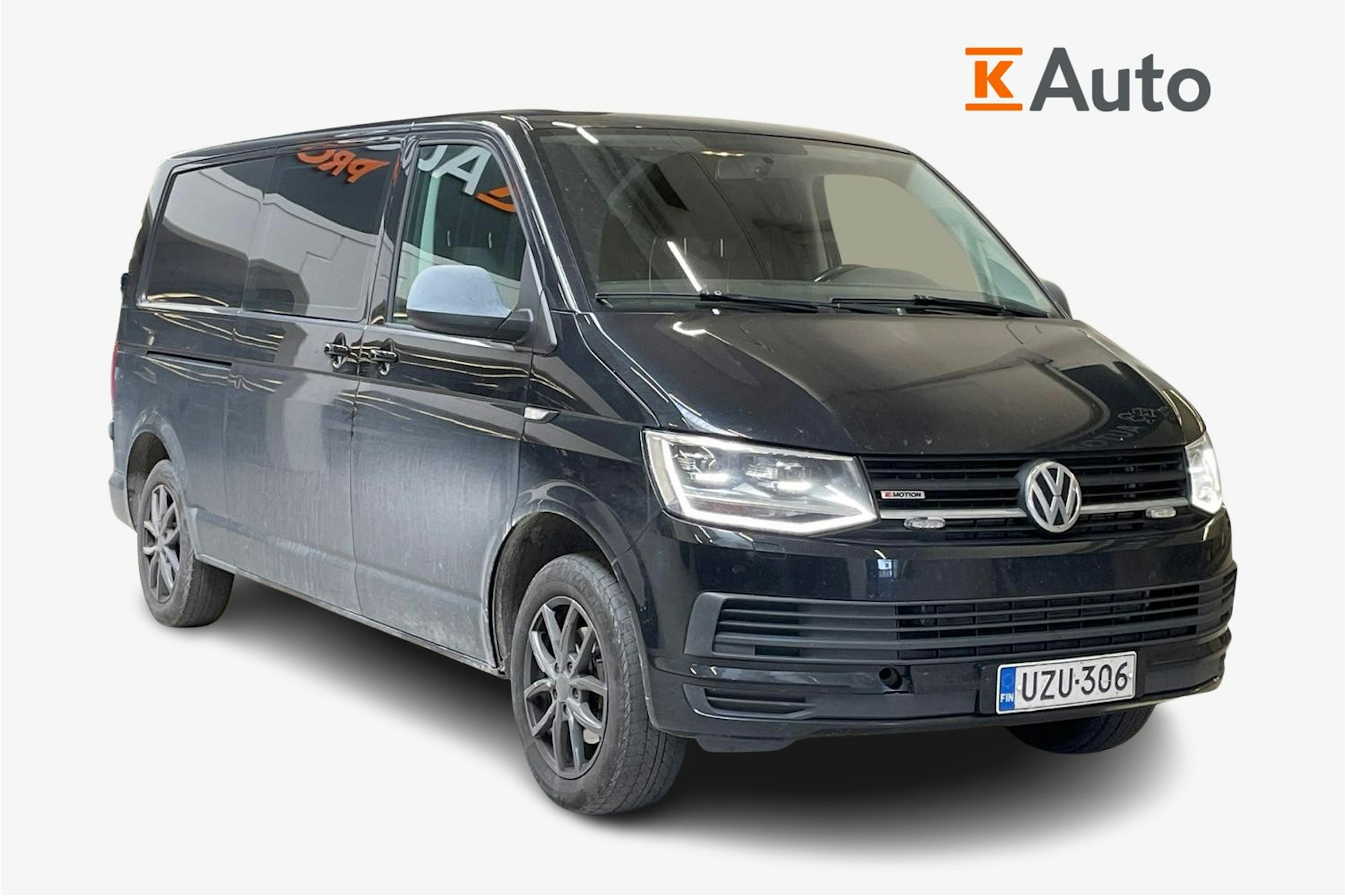 musta Volkswagen Transporter 2017 kuva 1.