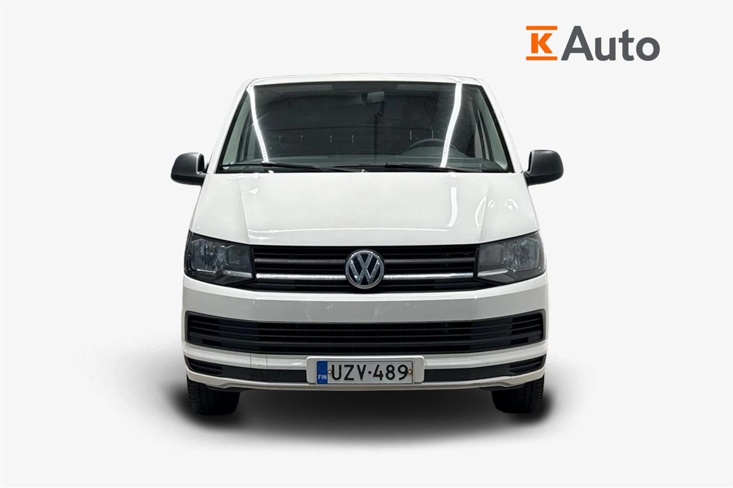 Valkoinen Volkswagen Transporter 2017 kuva 5.