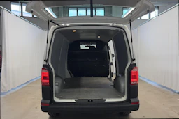 valkoinen Volkswagen Transporter 2017 kuva 8.