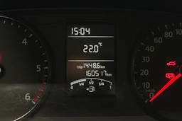 valkoinen Volkswagen Transporter 2017 kuva 16.
