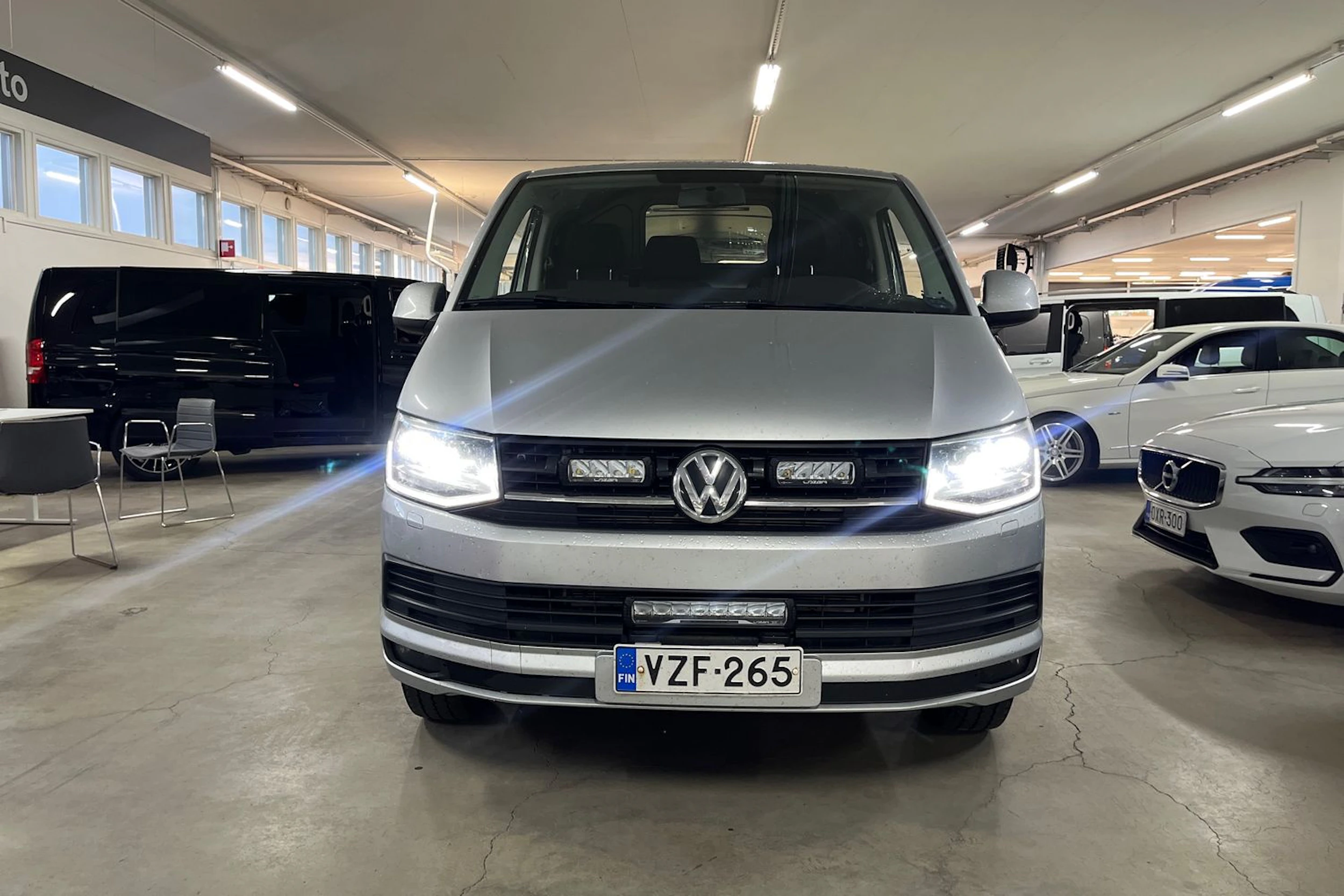 met. hopea Volkswagen Transporter 2017 kuva 6.