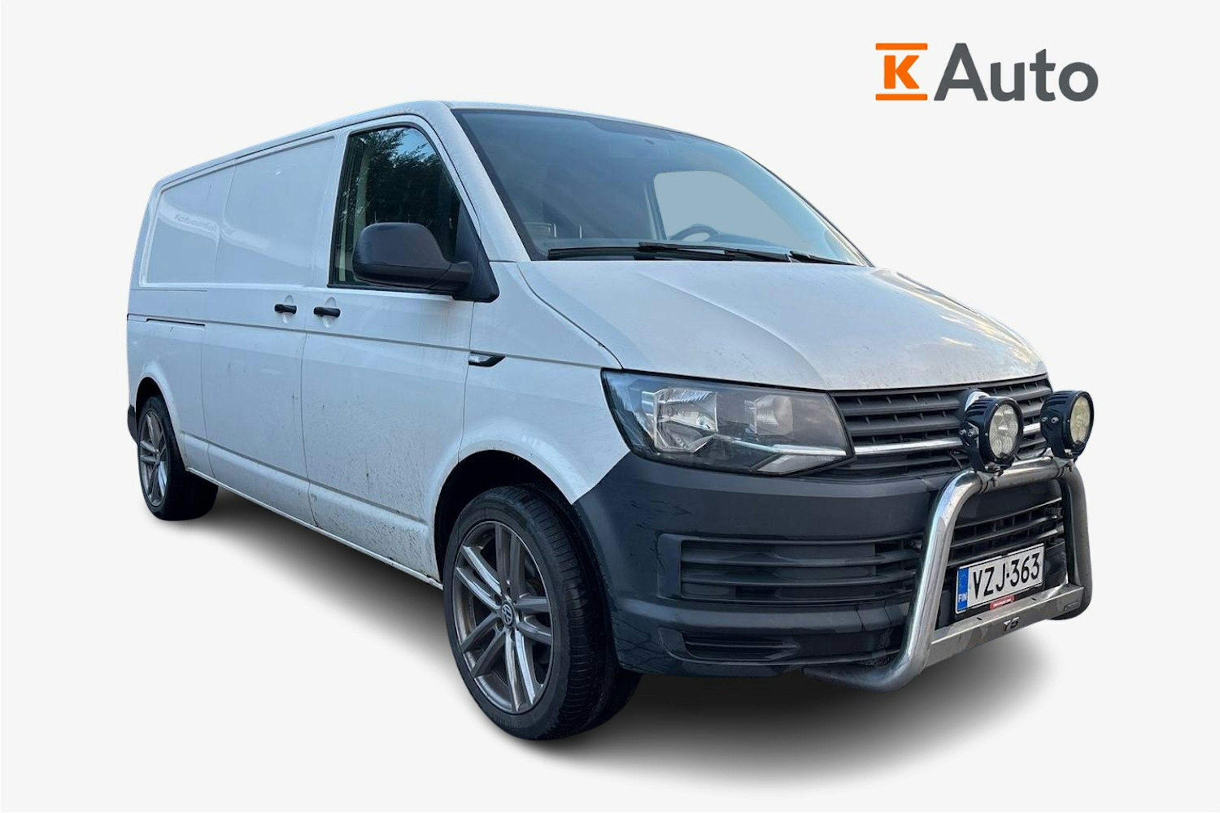 valkoinen Volkswagen Transporter 2017 kuva 1.