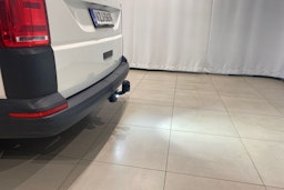 valkoinen Volkswagen Transporter 2017 kuva 21.