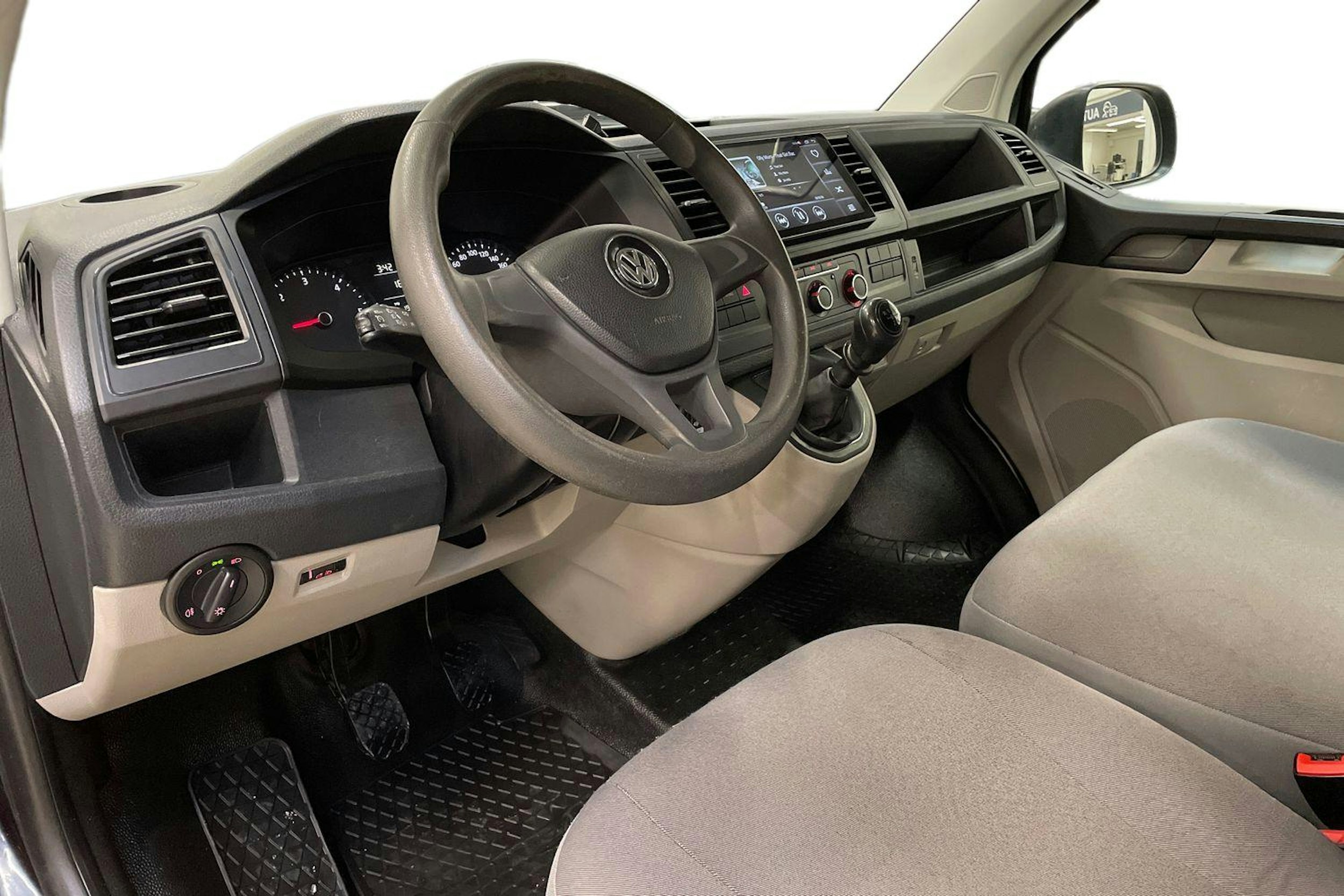 sininen Volkswagen Transporter 2017 kuva 8.