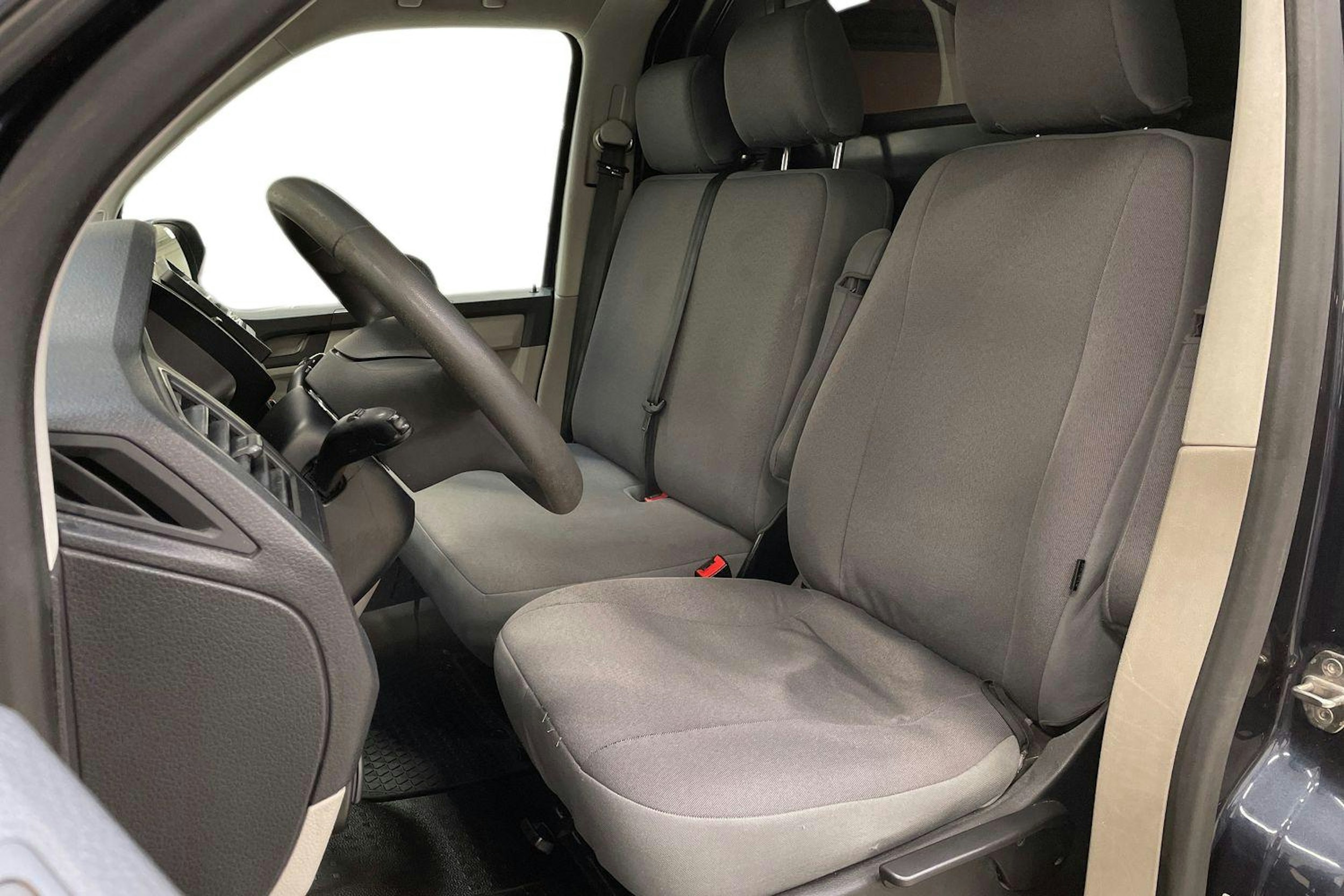 sininen Volkswagen Transporter 2017 kuva 9.