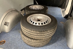 sininen Volkswagen Transporter 2017 kuva 16.