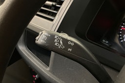 sininen Volkswagen Transporter 2017 kuva 20.