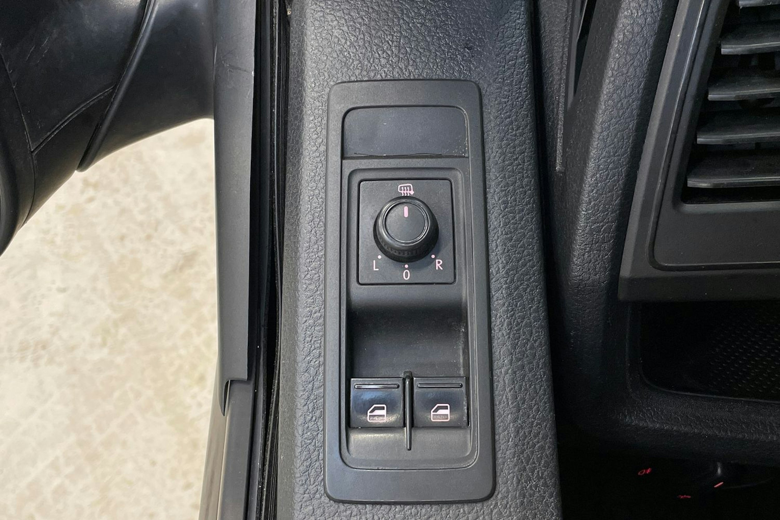 sininen Volkswagen Transporter 2017 kuva 21.