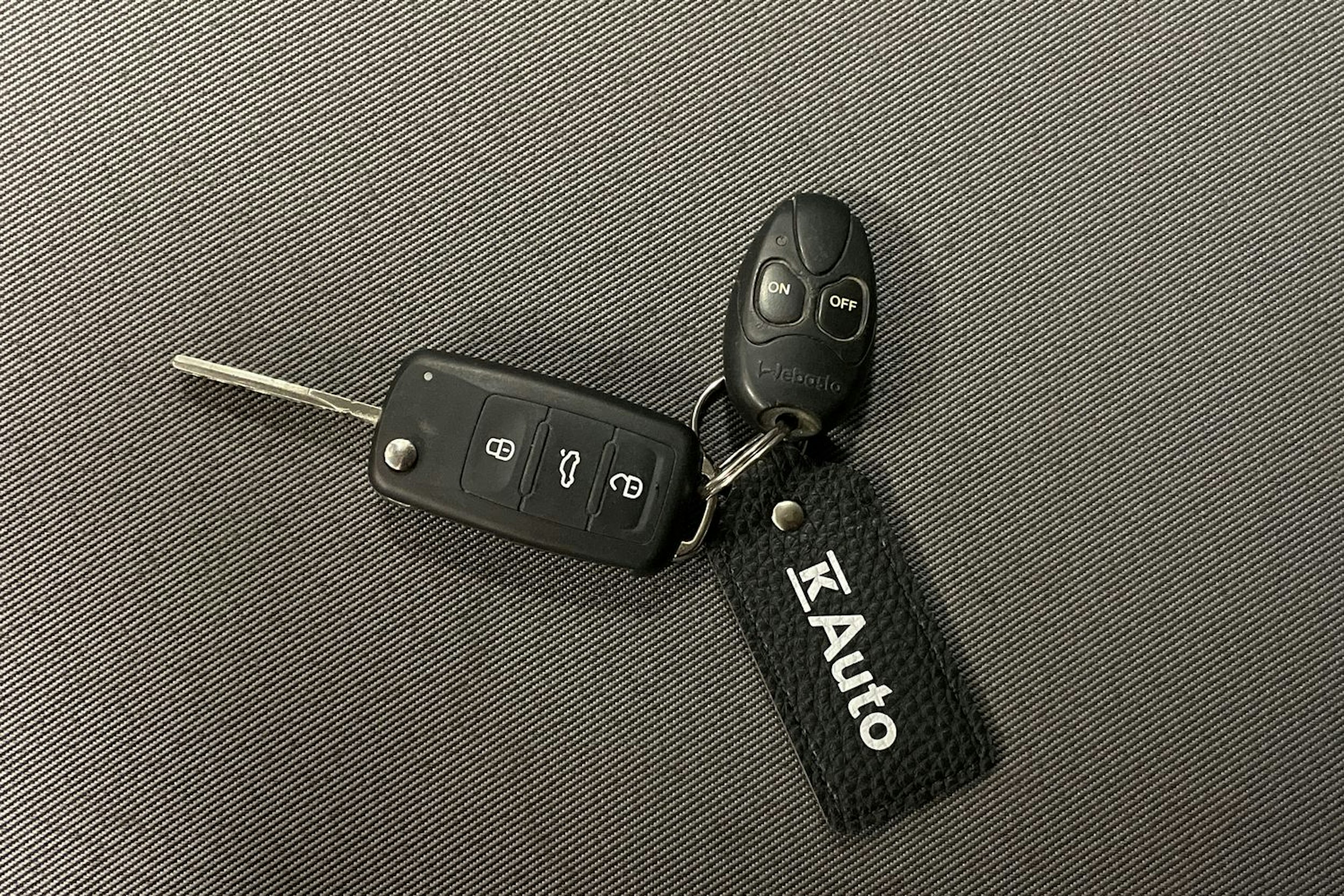 sininen Volkswagen Transporter 2017 kuva 23.