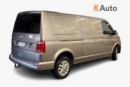 beige Volkswagen Transporter 2017 kuva 2.