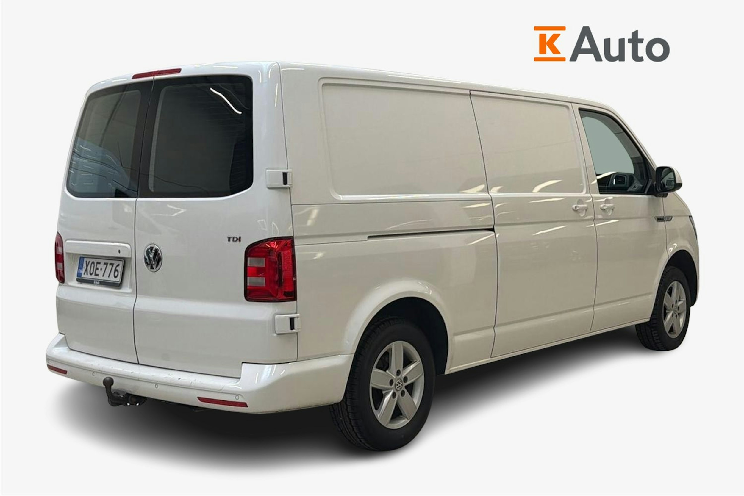 valkoinen Volkswagen Transporter 2017 kuva 3.