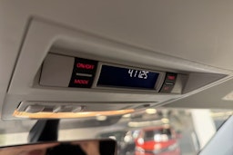 valkoinen Volkswagen Transporter 2017 kuva 19.