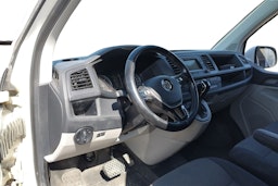 Valkoinen Volkswagen TRANSPORTER 2017 kuva 3.