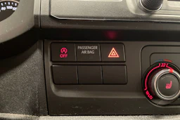 valkoinen Volkswagen Transporter 2017 kuva 22.