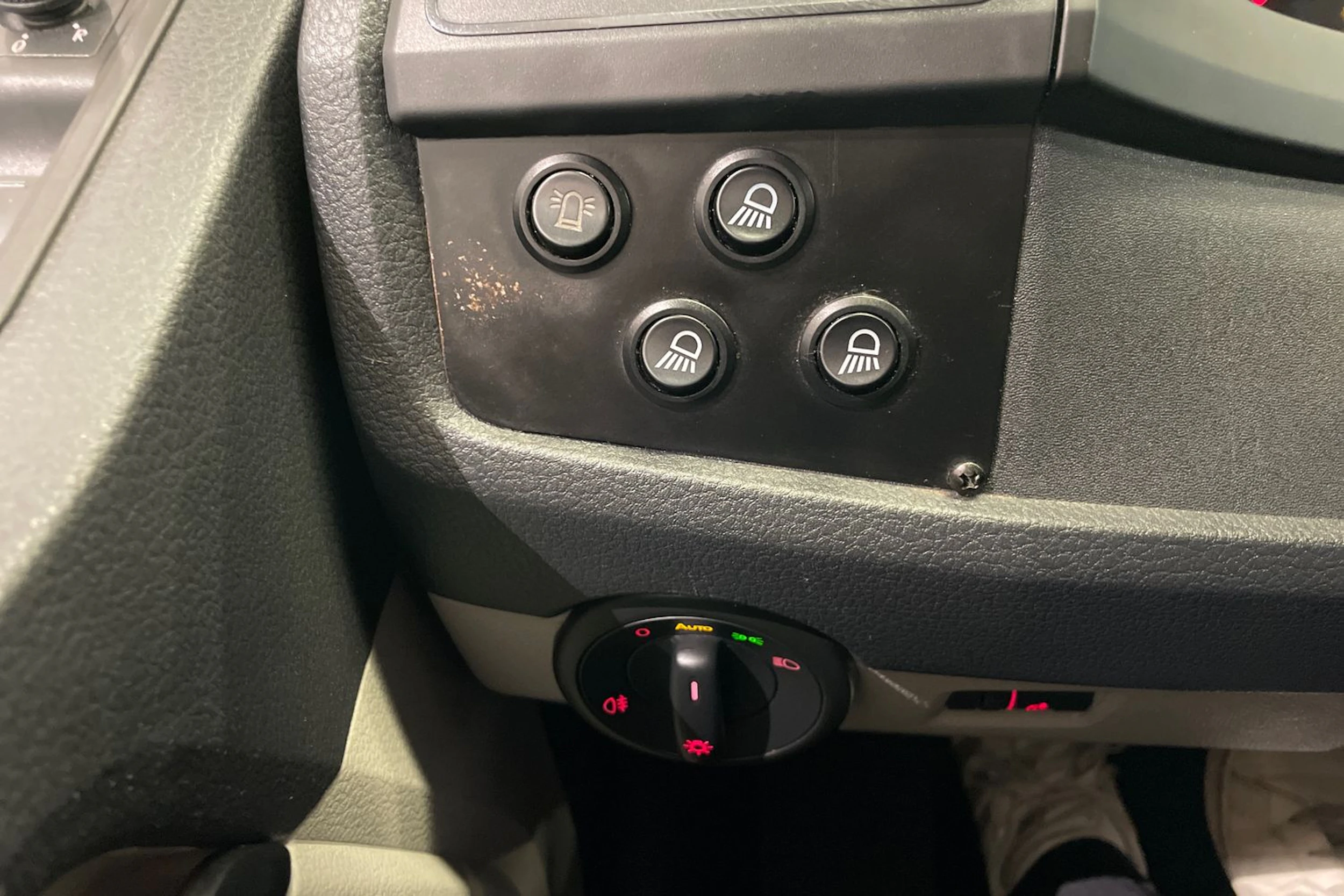 Valkoinen Volkswagen TRANSPORTER 2017 kuva 17.