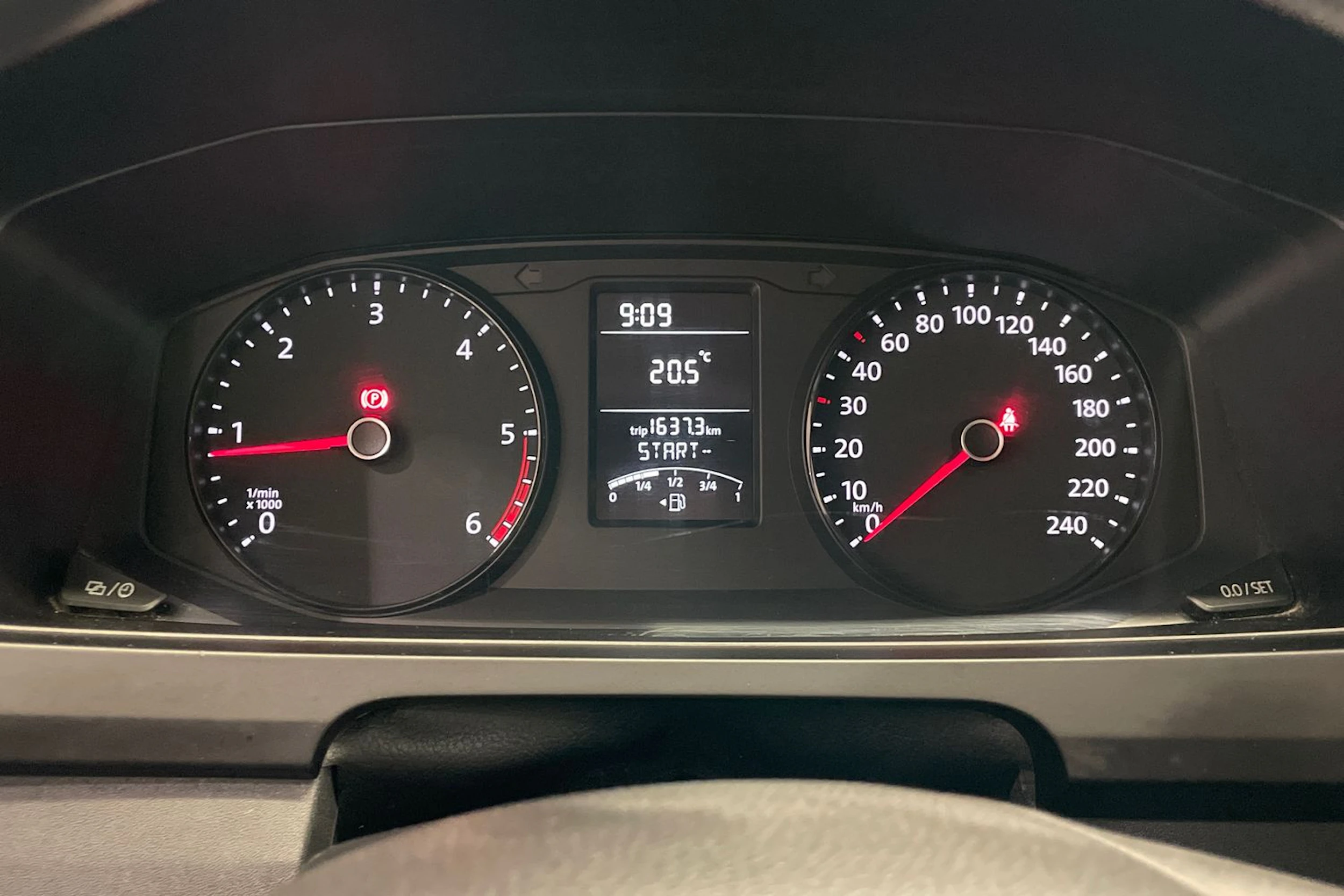 Valkoinen Volkswagen TRANSPORTER 2017 kuva 23.