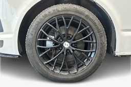 valkoinen Volkswagen Transporter 2018 kuva 8.