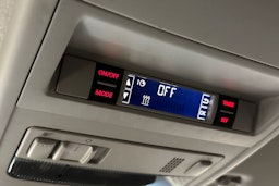 valkoinen Volkswagen Transporter 2018 kuva 16.