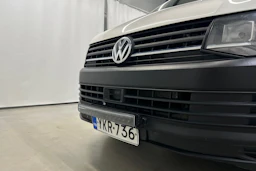 valkoinen Volkswagen Transporter 2017 kuva 29.