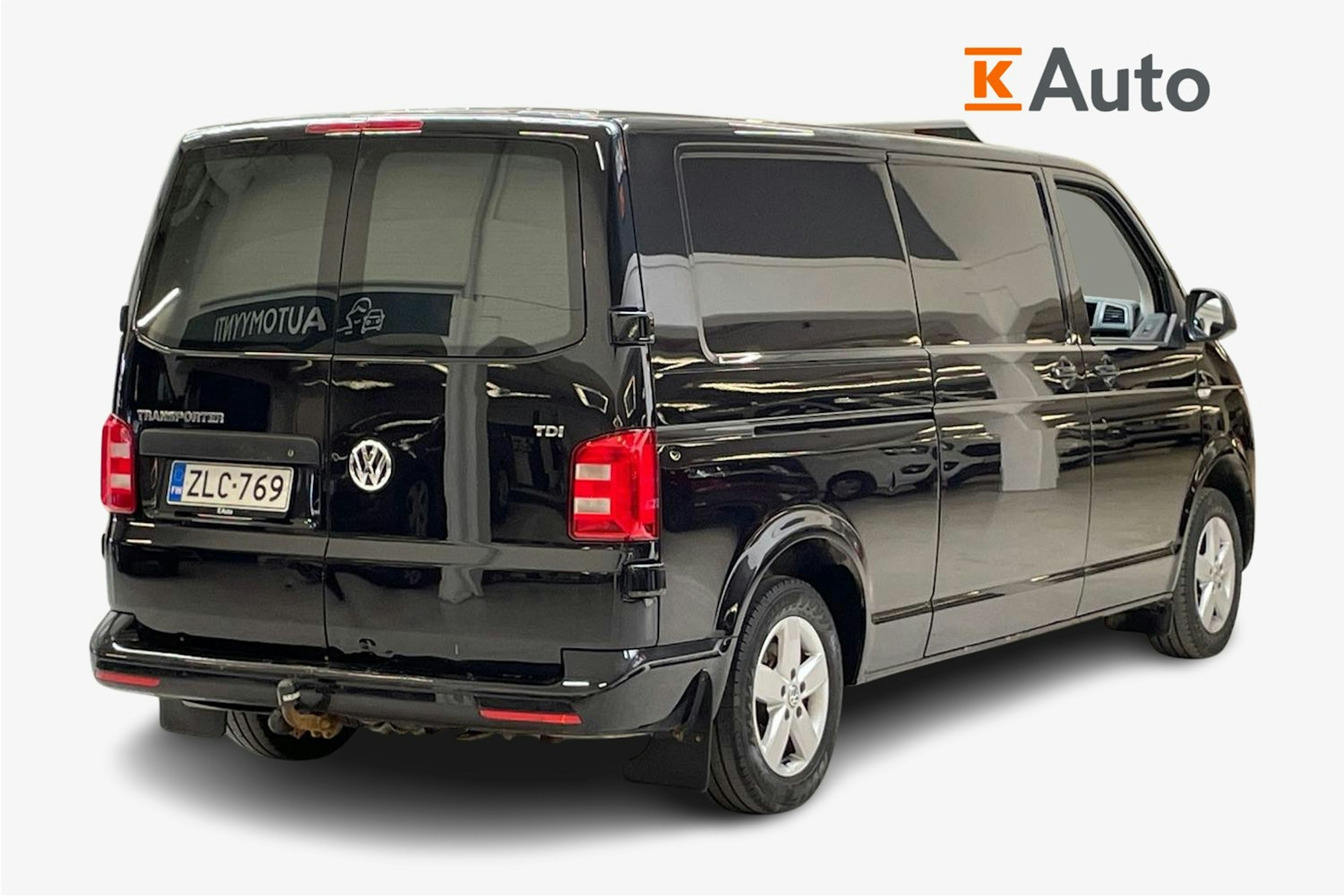 musta Volkswagen Transporter 2017 kuva 2.
