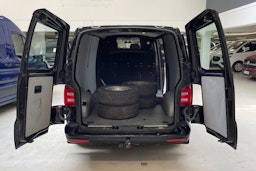 musta Volkswagen Transporter 2017 kuva 14.