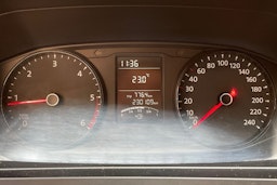 musta Volkswagen Transporter 2017 kuva 18.