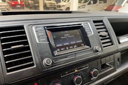 musta Volkswagen Transporter 2017 kuva 20.