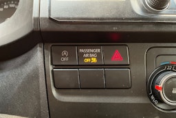 musta Volkswagen Transporter 2017 kuva 24.